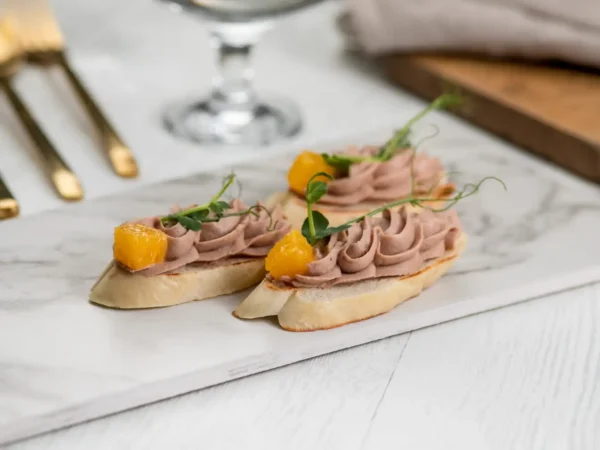 Bruschetta mit Leberpastete